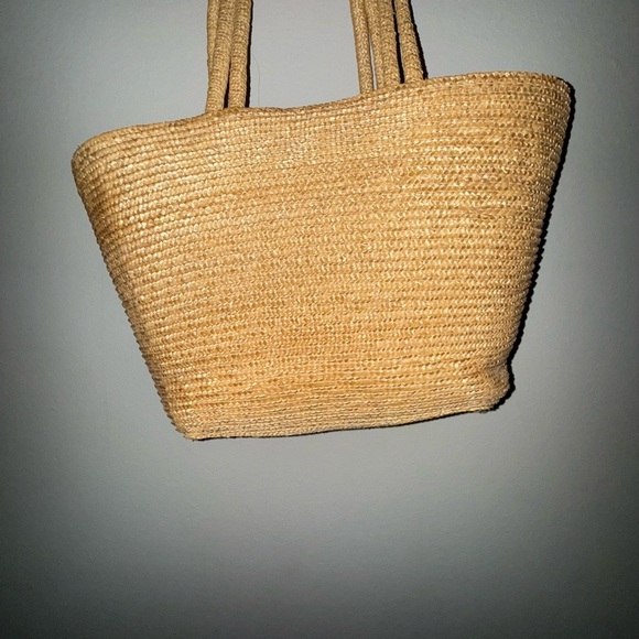 Embroidered Floral Straw Tote Bag - Picture 4 of 4